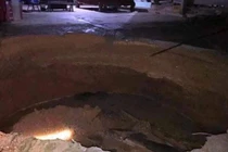 “Ứng phó” với hố tử thần ở Quảng Bình