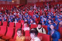 Dừng toàn bộ hoạt động văn hoá cho 600 khách Trung Quốc ở cung cá heo Quảng Ninh