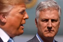 Quan chức Nhà Trắng từ chức hàng loạt sau bạo loạn ở quốc hội