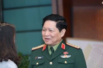 Bộ trưởng Quốc phòng: Sẽ bố trí việc làm cho con em các chiến sĩ hi sinh