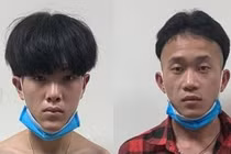 Từ trái qua, các đối tượng gồm: Tủa, Sử, Po và Huy tại cơ quan công an.