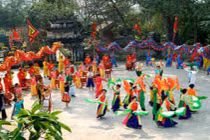 Tại sao vào dịp lễ hội hay có mưa