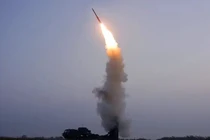 Mỹ tập trận tại Hàn Quốc, Triều Tiên thử tên lửa phòng không mới đáp trả 
