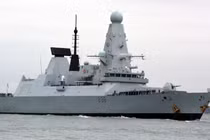 Sau 4 quả bom cảnh báo, khu trục hạm Anh tháo chạy khỏi hải phận Nga