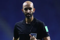 CĐV Việt Nam tấn công trang cá nhân trọng tài Kuwait