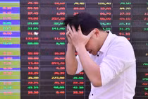 Bảng giá chứng khoán lại 'đơ' 2 tiếng