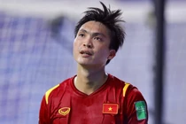 Vì sao HLV Park đưa Xuân Trường vào thay Tuấn Anh ở phút 36?