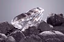 Kim cương đo chiều sâu của Trái Đất