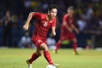Hùng Dũng không đi Singapore cùng tuyển Việt Nam ngày 1/12