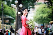 Hoa hậu Áo dài Phu nhân châu Âu Trần Hoàng Mai Anh: "Tôi yêu những gì đến tự nhiên"