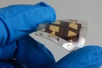 Kỹ thuật đơn giản, hiệu quả chế tạo màng mỏng pin mặt trời perovskite