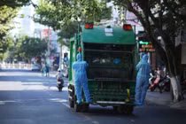 Loại trừ nguy cơ tiềm ẩn dịch bệnh Covid-19: Đà Nẵng khép kín quy trình thu gom, xử lý