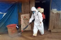 Một cháu bé tử vong vì bệnh bạch hầu, cách ly hàng trăm người dân