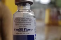 Bộ Y tế họp khẩn cả nước về xử lý phản ứng sau tiêm chủng