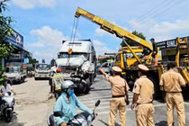 Camera – giải pháp hữu hiệu kiểm soát hung thần container