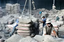 Thị trường xi măng diễn biến trái chiều