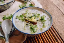 Cháo thuốc hỗ trợ điều trị di chứng Covid-19.