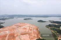 Xử phạt hàng loạt "ông lớn" vì "xẻ thịt" hồ Đại Lải