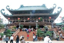 Đi chùa, cưới xin gặp mưa là có “lộc”?