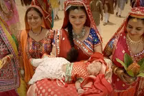 Sốt xình xịch với trailer "Cô dâu 8 tuổi" phần 2 chuẩn bị lên sóng