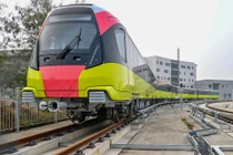 Người dân tham quan tàu điện Nhổn - Ga Hà Nội