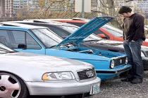 Chọn ô tô cũ, tránh ôm phải “cục sắt”