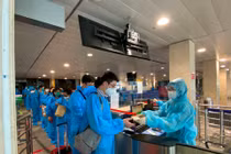 Bamboo Airways bay chuyên cơ khứ hồi đưa y bác sĩ chi viện miền Nam chống dịch