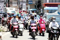 Tháng 5, cả nước nắng nóng gia tăng, đề phòng thời tiết nguy hiểm