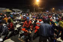 "Thành phố xin trân trọng mời bà con ở lại để tiếp tục đóng góp", ông Phạm Đức Hải nói trong buổi họp báo chiều 1/10 (Ảnh: Hải Long).