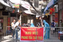 Hàng loạt khu vực nội thành Hà Nội phong tỏa liên quan đến 5 ca F0 mới