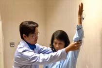 Chấn thương khớp vai, những lầm tưởng nguy hại