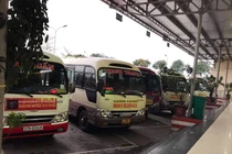  Nghệ An: Xe khách tuyến cố định đình công để phản đối "xe dù"