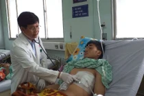 Tăm đâm thủng cả 3 tạng