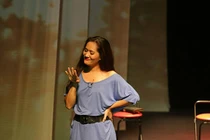 Sân khấu không sáng đèn, nghệ sĩ muôn vàn khó khăn