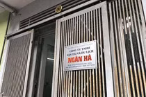 Nhiều xe không phép đưa đón học sinh trường Gateway