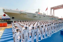 Trung Quốc hạ thủy tàu đổ bộ trực thăng Type 075 thứ 2 chỉ sau 7 tháng