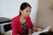 Cô giáo quỳ vì bị chuyển trường do dạy thêm tiếp tục gửi đơn kêu cứu