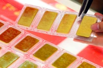 Giá vàng SJC tăng mạnh vượt xa mốc 57 triệu đồng/lượng