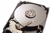 Thu hồi đất hiếm từ ổ cứng máy tính bảo vệ môi trường bền vững.