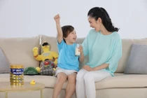 Nguyên tắc vàng giúp bé tiêu hóa khỏe, đề kháng tốt mùa nóng