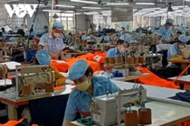 Một dây chuyền sản xuất của công ty may xuất khẩu Phan Thiết