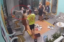 Hình ảnh Phó Trưởng Công an phường Sông Bằng tát phụ nữ được camera ghi lại.