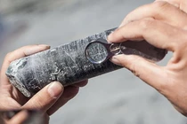 Thu hồi kim loại đất hiếm từ chất thải