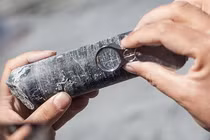 Thu hồi kim loại đất hiếm từ chất thải