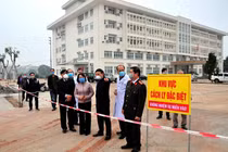 Lập bệnh viện dã chiến tại Móng Cái để đối phó corona