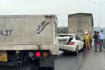 Nóng: Tai nạn liên hoàn trên cao tốc Nội Bài - Lào Cai