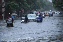 Thời tiết 15/8 ở miền Bắc, cần đề phòng lốc, sét và gió giật mạnh