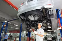 Đại lý Toyota mở cửa trở lại, tặng nhiều ưu đãi cho khách bảo dưỡng xe