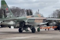 Phi công Nga hạ cánh thành công chiếc Su-25 bị trúng tên lửa MANPAD