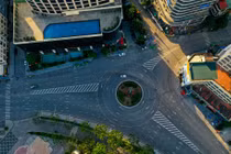 Khách sạn trăm tỷ được rao bán khắp nơi